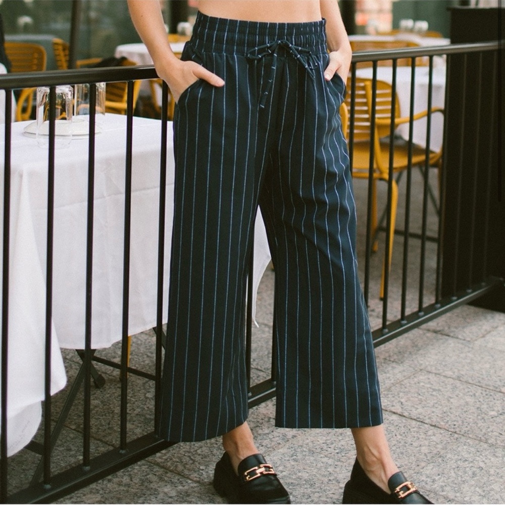 Albion Fit Audrey Wide Leg Crop Navy Pinstripe